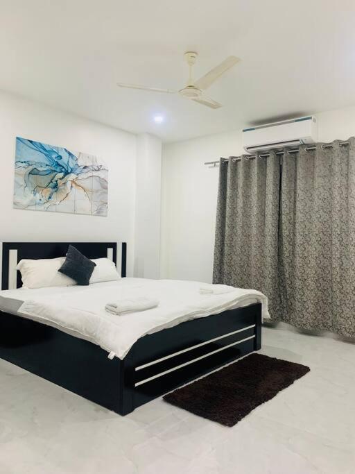 شقة White Orchid, Unique & Stylish, Executive 2Bhk. غاواهاتي المظهر الخارجي الصورة