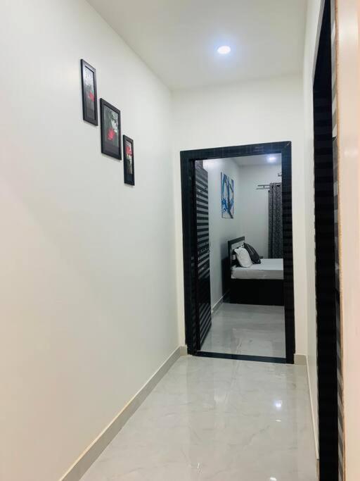 شقة White Orchid, Unique & Stylish, Executive 2Bhk. غاواهاتي المظهر الخارجي الصورة